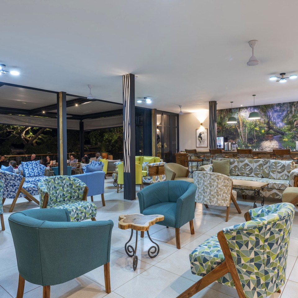 Waterfalls Lodge